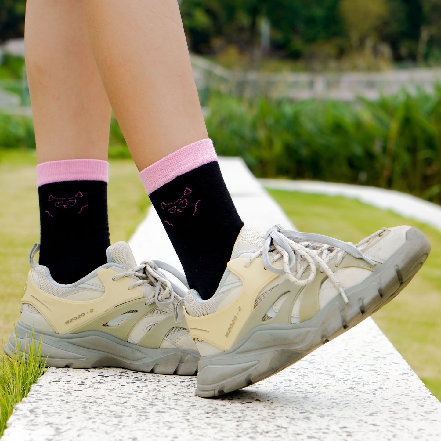 Black Pink Letter socks 1 pairs